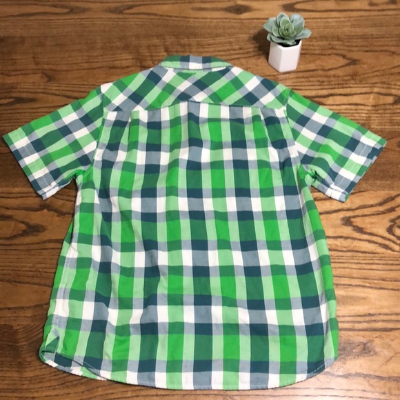 Men’s North Face short sleeve button down - Picture 2 of 4